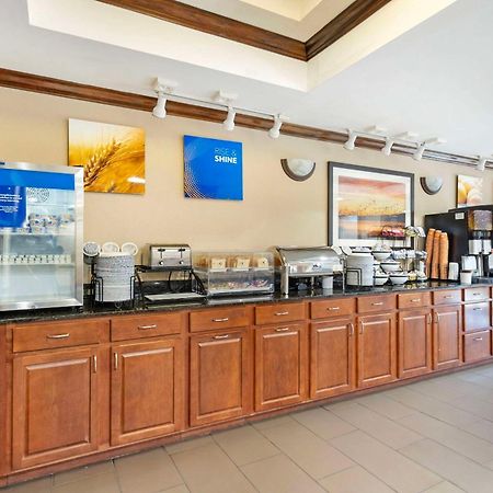 Comfort Inn & Suites Carneys Point Dış mekan fotoğraf