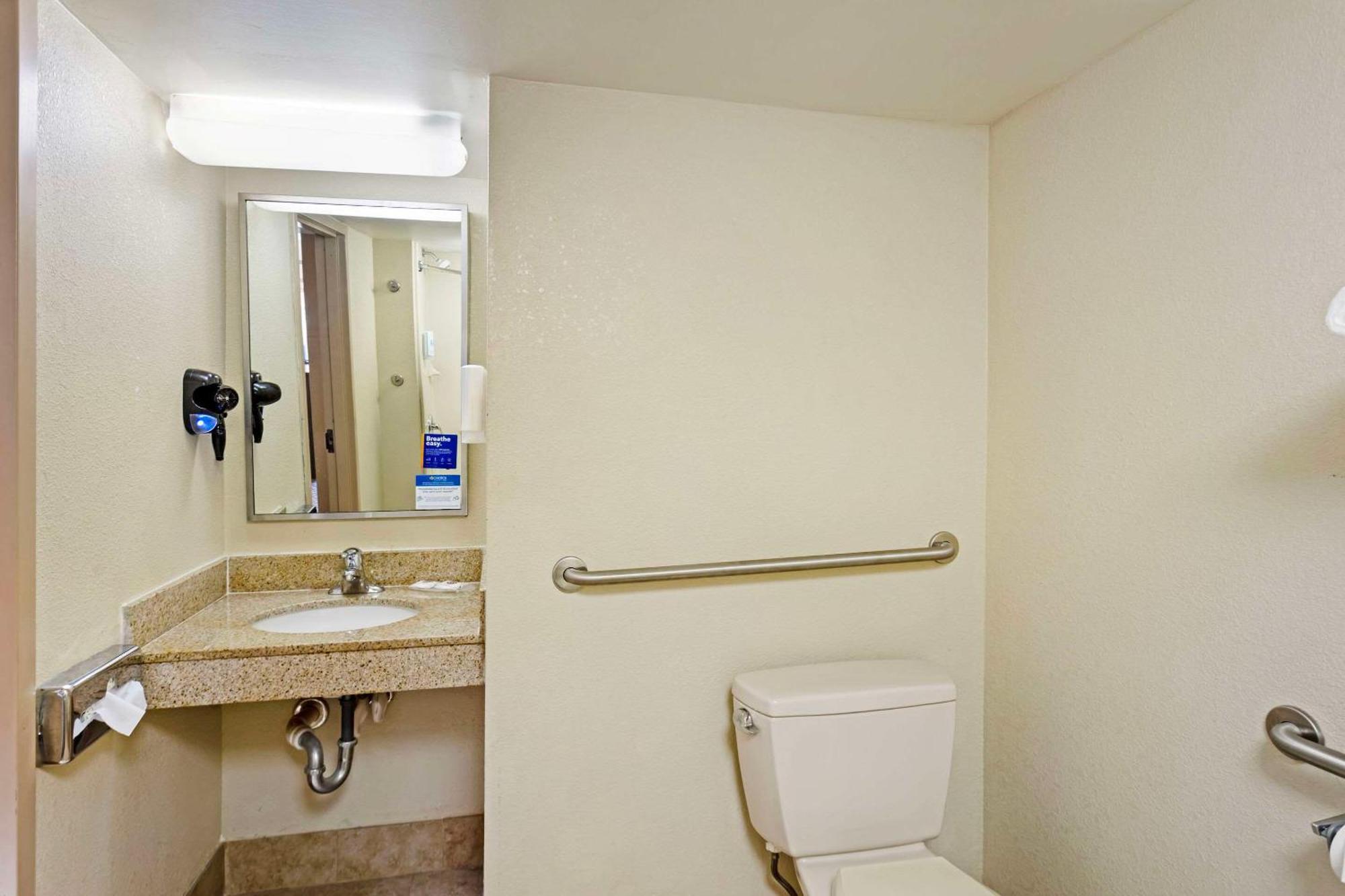 Comfort Inn & Suites Carneys Point Dış mekan fotoğraf