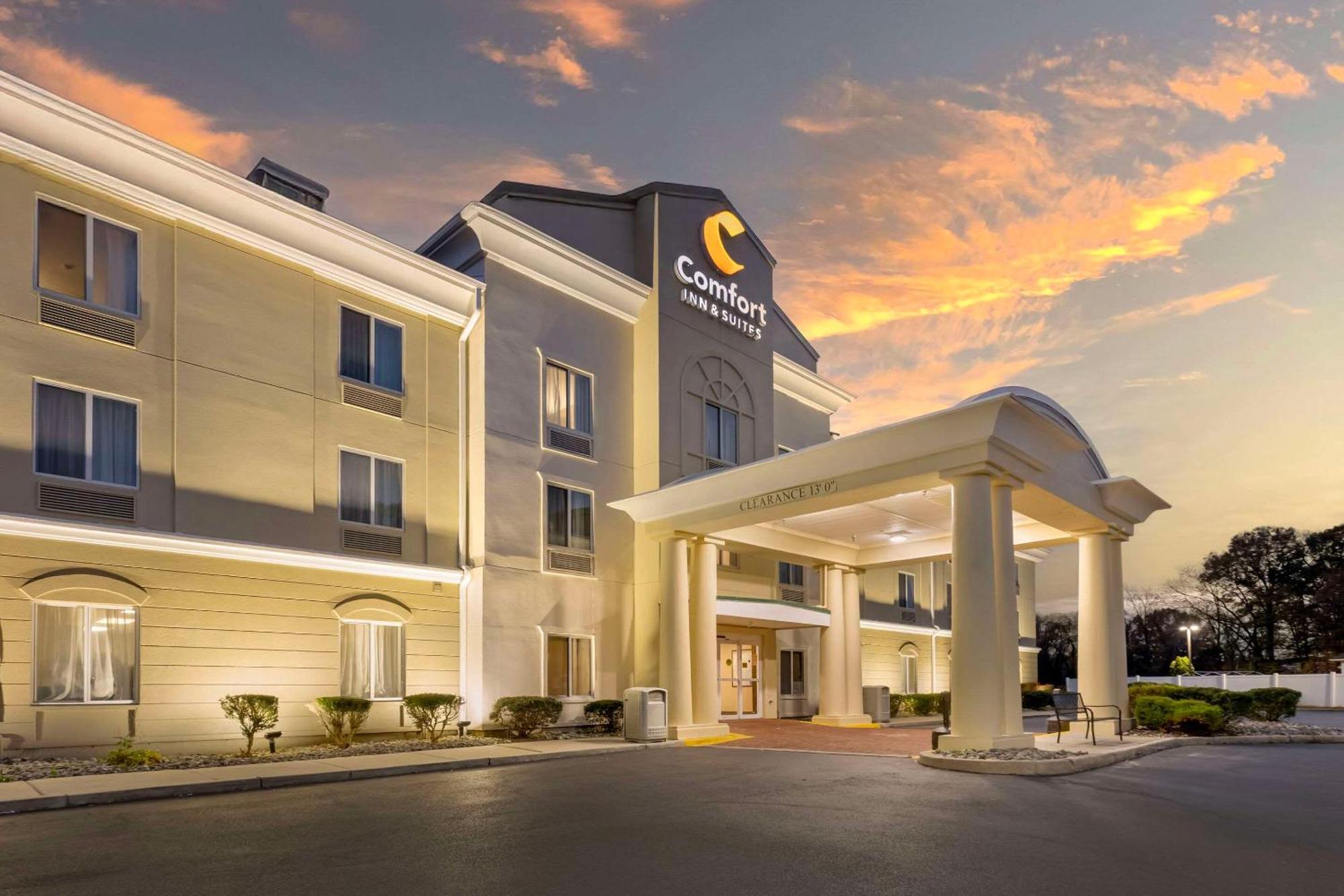 Comfort Inn & Suites Carneys Point Dış mekan fotoğraf